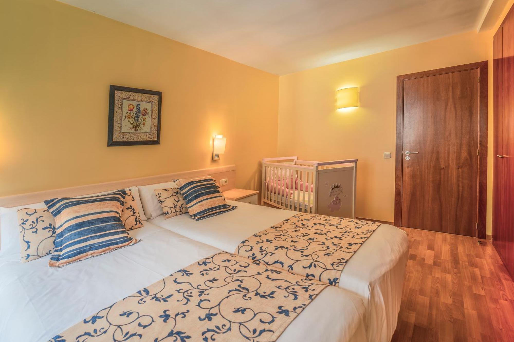 Apartaments Del Meligar Encamp Esterno foto